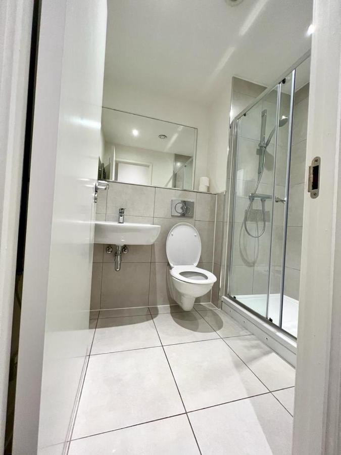 Alarabi Apartments-Studio Flat 크로이던 외부 사진